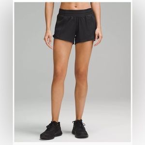 LULULEMON HOTTIE HOT LOW RISE LINED SHORTS